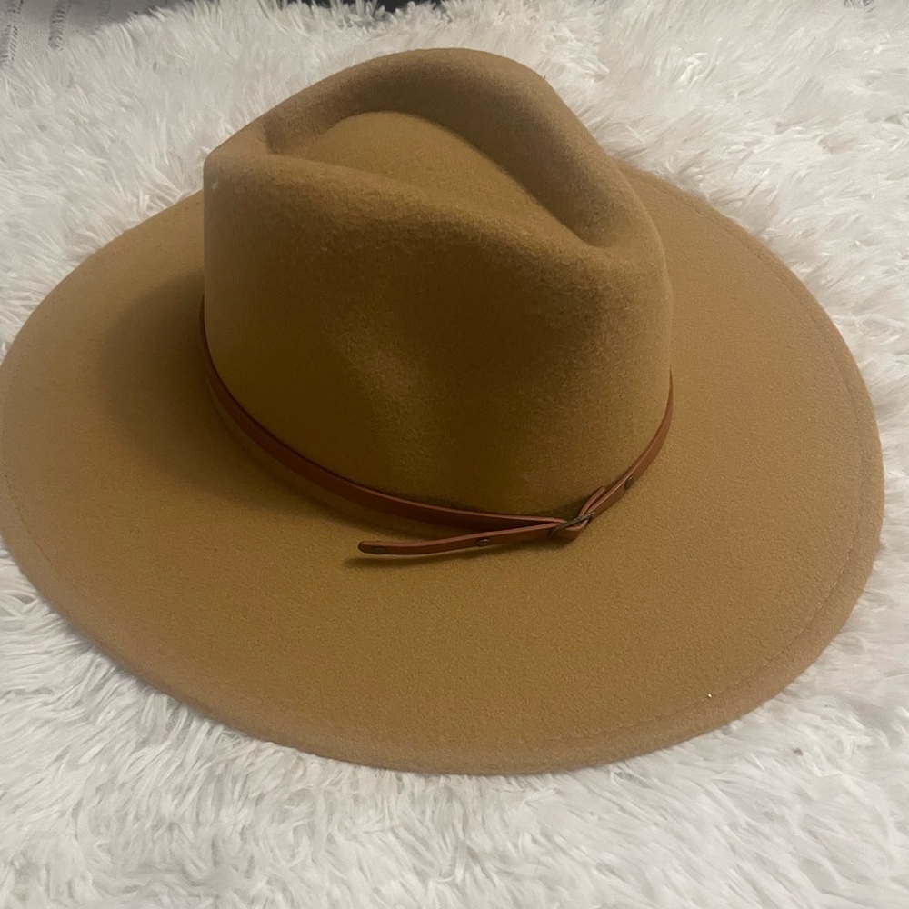 Stylish Tan Fedora Hat